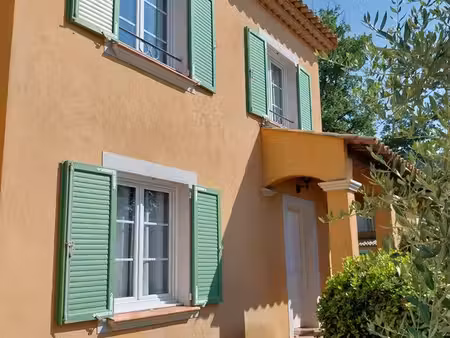 belle villa   4 pièces  à callian