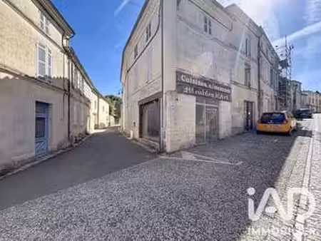 vente maison à burie (17770) : à vendre / 150m² burie