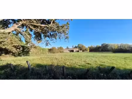 vente terrain 691 m² à saujon (17600)  92 000 €