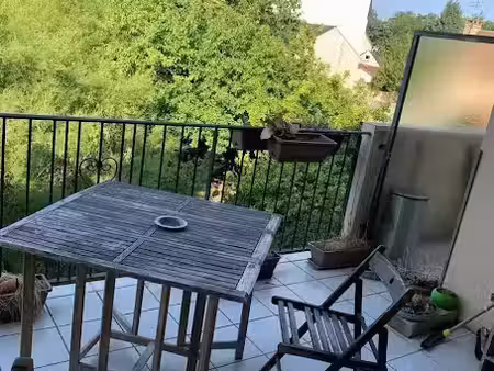 location meublée appartement 5 pièces 18 m² à versailles (78000)  810 €