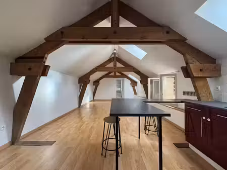location appartement 3 pièces 46 m² à chantilly (60500)  805 €