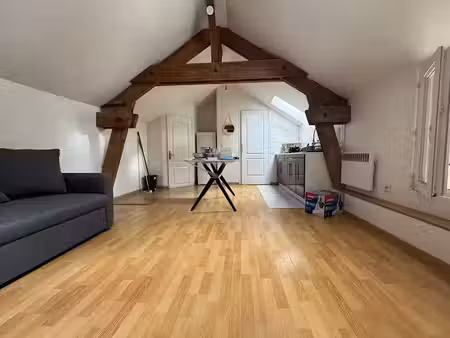 location appartement 3 pièces 45 m² à chantilly (60500)  865 €