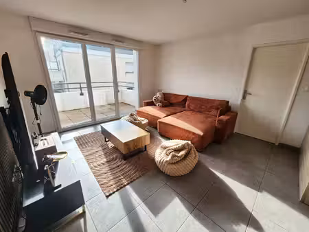 appartement 31200 toulouse t3 lumineux avec terrasse - parking  au calme 62m²