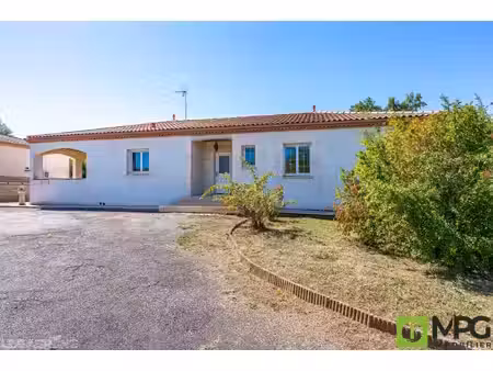 a fumel  maison de 2005  t5 avec jardin  sous sol  terrasse