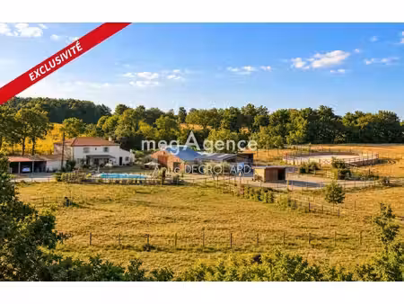 propriété équestre – 4 hectares attenants – 5 chambres – rives de l’yon