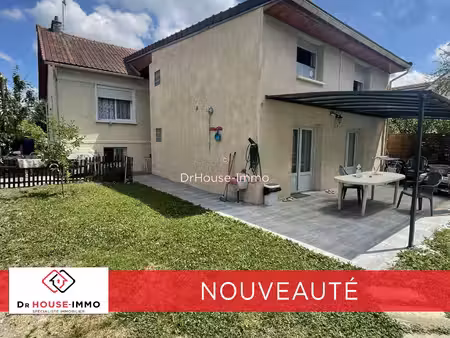 2 pavillons sur même parcelle idéale pour grande famille ou investisseur.