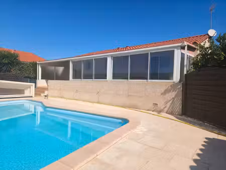 villa 4 faces t4 avec piscine et vue sur le canigou saint-