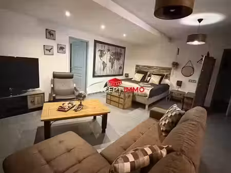 location meublée appartement 1 pièce 65 m² à méounes-lès-montrieux (83136)  800 €