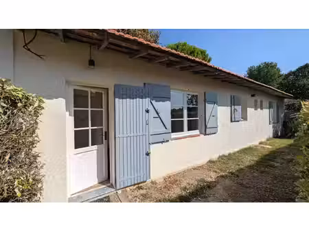 location appartement 2 pièces 38 m² à aix-en-provence (13090)