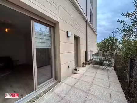 location meublée appartement 1 pièce 30.38 m² à pontoise (95000)  850 €