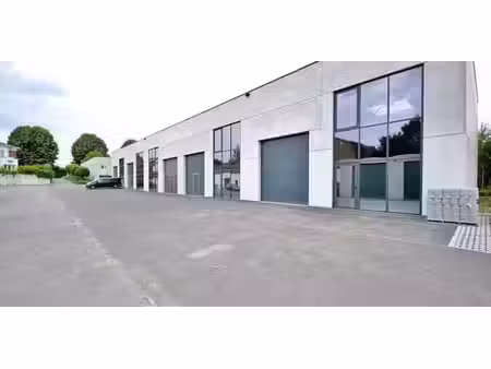 entrepôt à louer à renaix pour € 1.100