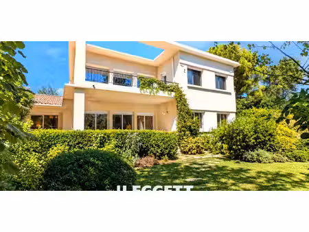 maison avec terrasse avignon (84)