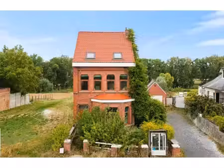 charmante gezinswoning met grote tuin en uitzicht over de...