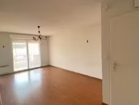 location appartement 2 pièces 45 m² à saint-paul-lès-dax (40990)  650 €