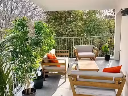dernier étage : t2 avec terrasse -expo sud