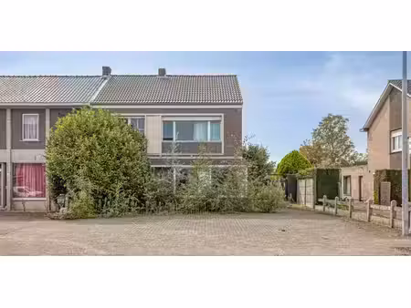 bien commercial à vendre à geel pour € 229.000