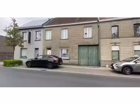 entrepôt à vendre à zwevegem pour € 230.000 avec 5 chambres à coucher