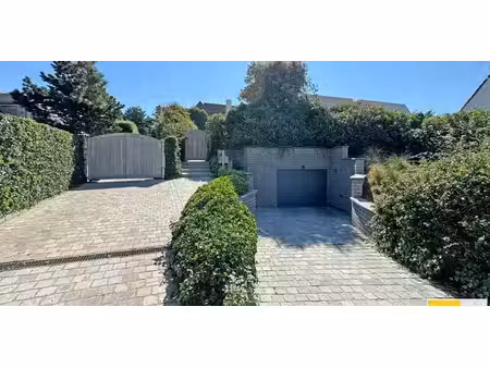 box à vendre à knokke pour € 230.000