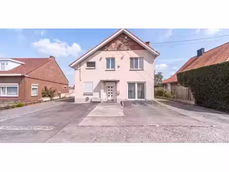 villa à vendre à anderlues pour € 259.000 avec 3 chambres à coucher