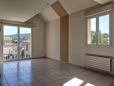 location appartement 3 pièces 45.33 m² à sévérac-l'eglise (12310)  435 €