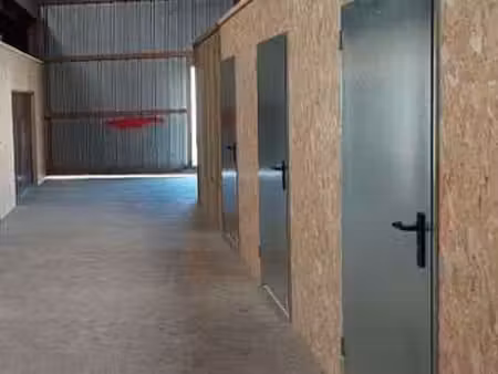 location garage box et parking à dol-de-bretagne (35120) : à louer / 18m² dol-de-bretagne
