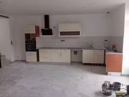 location maison à maen-roch (35460) : à louer / maen-roch