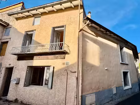 bien mieux qu’un appartement spacieuse maison de village en pierres – 123 m² habitables