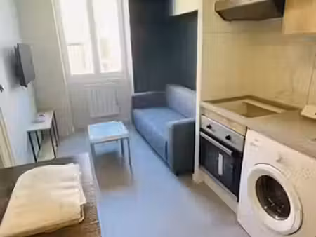 location meublée appartement 2 pièces 23 m² à l'isle-d'abeau (38080)  522 €