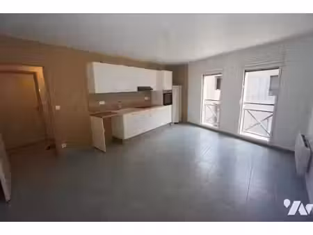 location appartement 40 m² à amiens (80000)  540 €