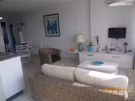 mitoyen avec thalassotherapie 40m2 avec vraie chambre +cabine octobre à mai
