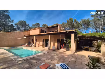 villa meublée avec piscine 4 chambres