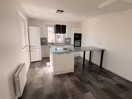 à louer - appartement t4 80m2 - 3 chambres - jardin privatif