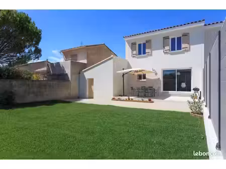 maison meublée 3 chambres – l’isle-sur-la-sorgue – 1 350 /mois