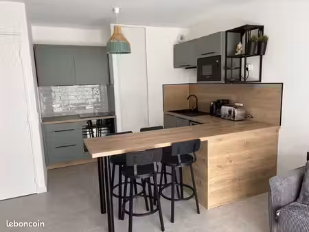 loue apartement meublé t2