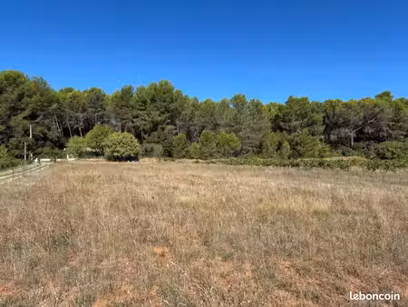 terrain agricole 3 000 m² rousset