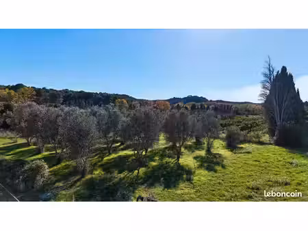 terrain 550 m² saint etienne du gres