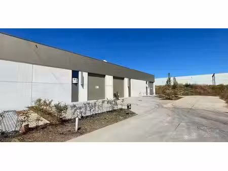 bâtiment d’entreprise à vendre à roeselare pour € 504.540