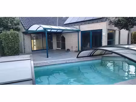 villa à vendre à deftinge pour € 540.000 avec 5 chambres à coucher