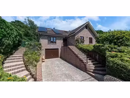 sous option - villa à vendre à mont-saint-guibert avec 5 chambres à coucher