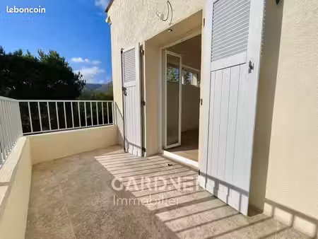 appartement 3 pièces 52 m²