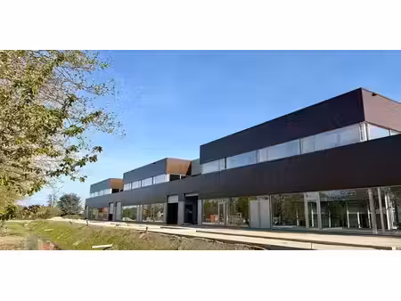 bâtiment d’entreprise à vendre à halen pour € 529.900