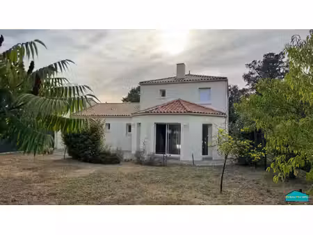 maison la limouziniere 6 pièce(s) 147 m2