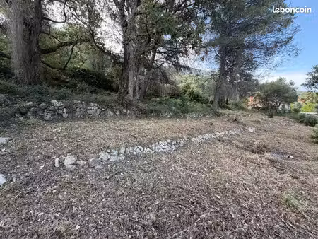 terrain 1 638 m² tourrettes sur loup