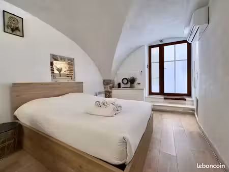 studio 1 pièce 23 m²