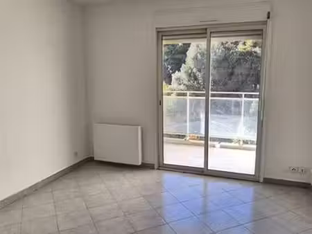 studio 1 pièce 20 m²