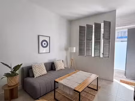 2 pièces meublé tout inclus – nice riquier / port – dispo fin octobre à fin avril