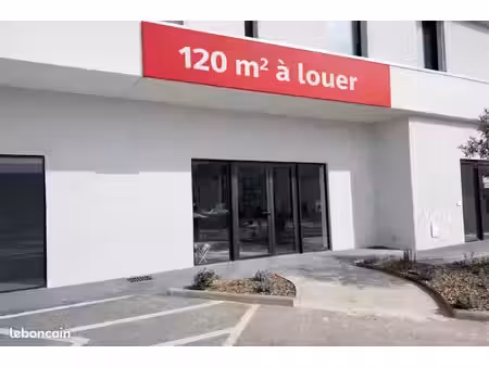 zone commerciale très recherchée - bureaux / commerce de 120m2 - parking de 148 places