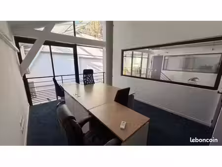 bureau meublé 28 m² tout compris (13014)