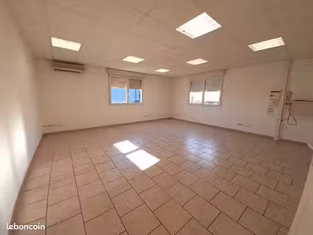 local 107 m² gardanne