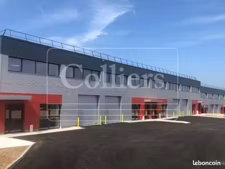 local d'activité 273 m²